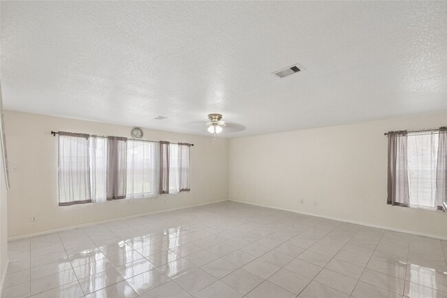Photo - 19514 Swan Valley Dr
