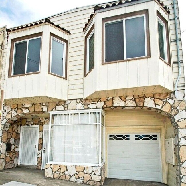 Photo - Sunlit 3-Bed, 2-Bath + Garage Parking. Hom...