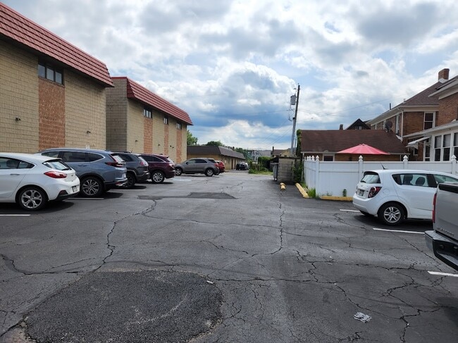 Photo - 301 E 1st Ave Unit #3