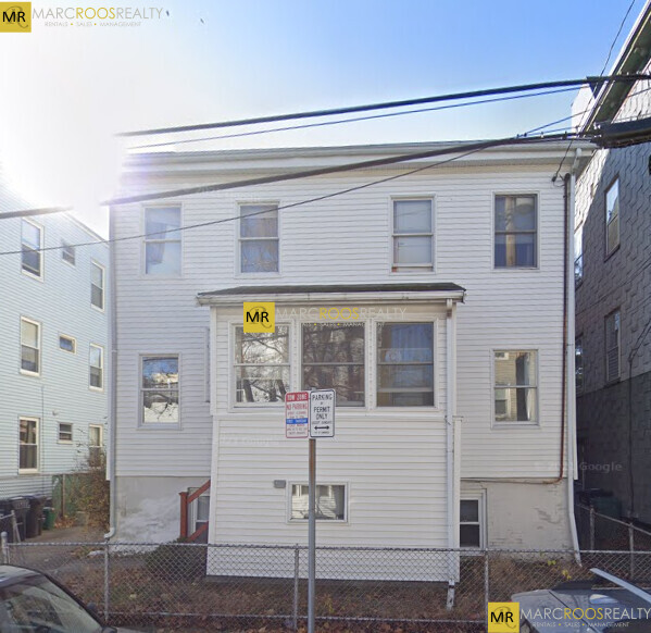Building Photo - 40 Plymouth St Rental