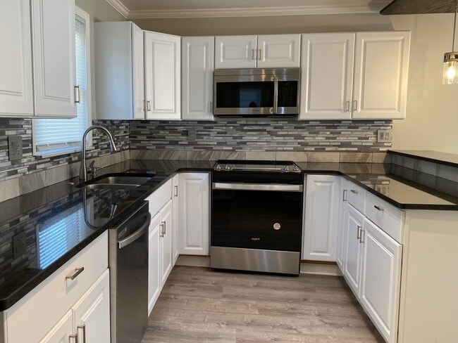 Photo - 102 Sanders Store Rd