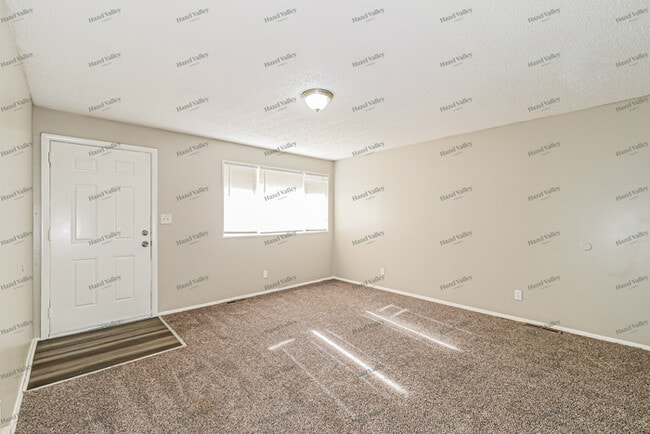 Photo - 8506 Crystal Ave