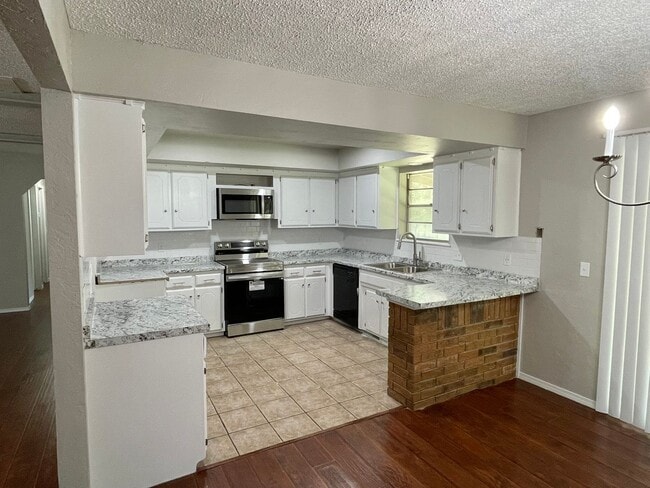 Photo - 6712 NW 18th Cir