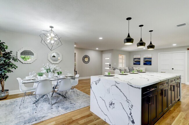 Photo - 11221 Elbeck Dr