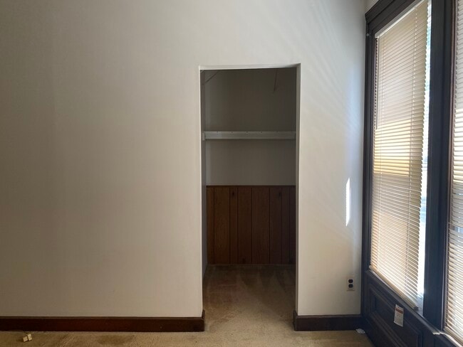 Photo - 711 Starkweather St