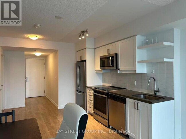Photo - 50 Wellesley St E Unit 3709