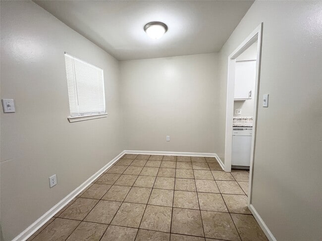 Photo - 130 Oyster Creek Dr Unidad True