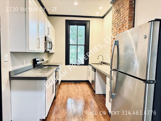 Newly Renovated 2BD/2BA in Walkable Soulard - Newly Renovated 2BD/2BA in Walkable Soulard Apartment Unit 2F