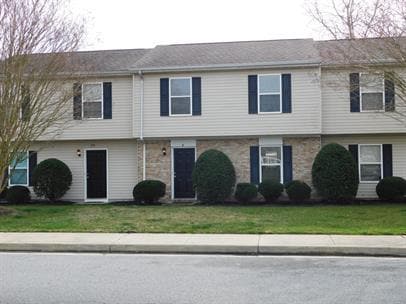 Building Photo - 1500 Iris Dr Rental