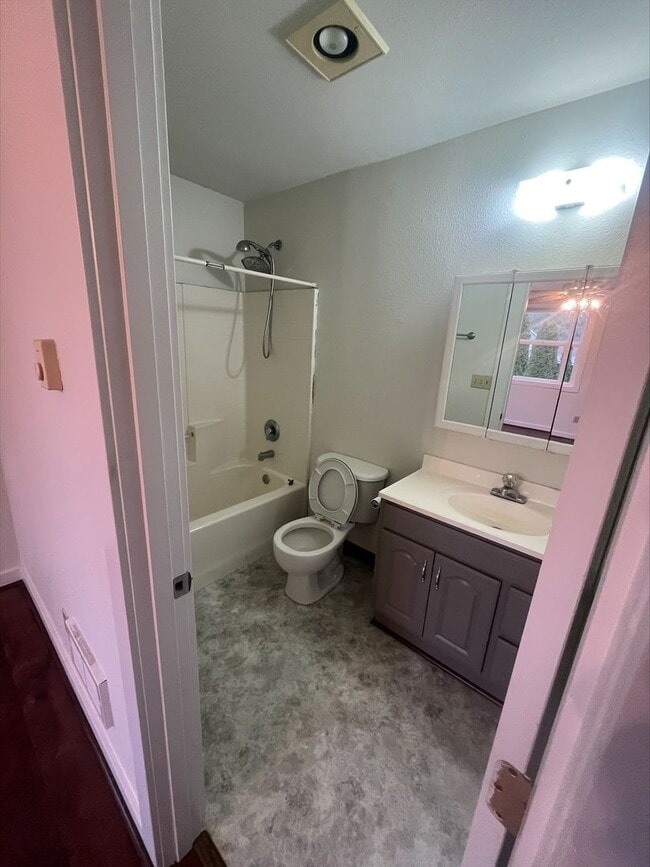 Photo - Charming home in a great neighborhood