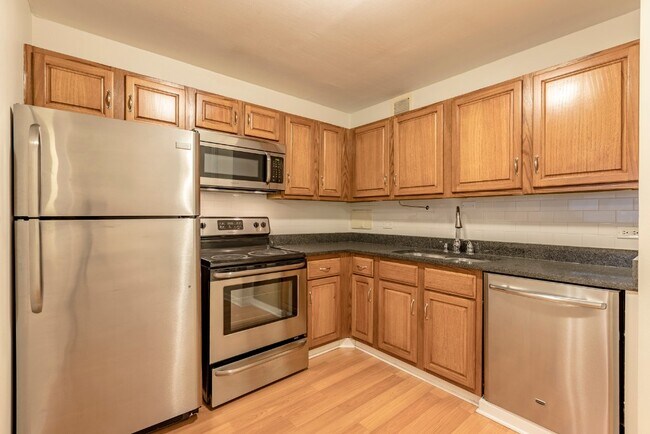Photo - 1344 N Dearborn St Unit 5F