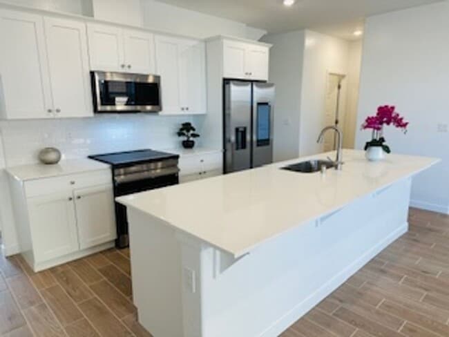 Photo - $2,995 Clovis & Shepherd 4 Bedroom Home, Solar Panels, New Construction - Plum Tree Ave.