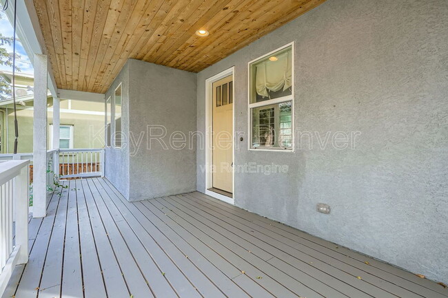 Photo - 2474 Eaton St