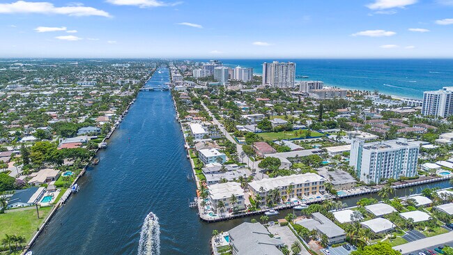 Photo - 1200 Hibiscus Ave Unidad 401