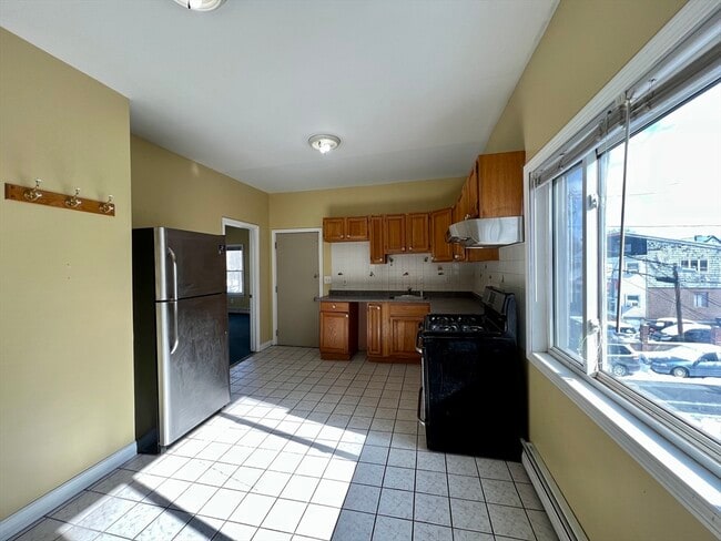 Photo - 1 Wyeth St Unit 2