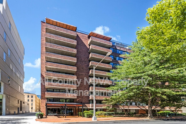 Building Photo - 1140 23rd St NW Unit #702