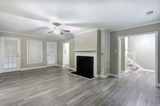 Photo - Large 4BR/2BA Ardsley Park House For Rent ...