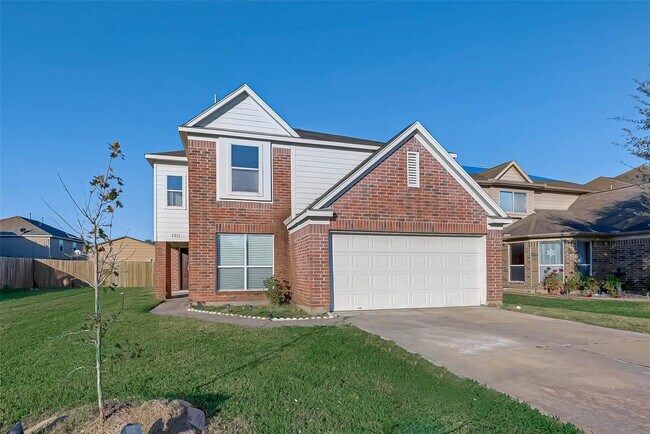 Building Photo - 5011 Redwing Brook Trail