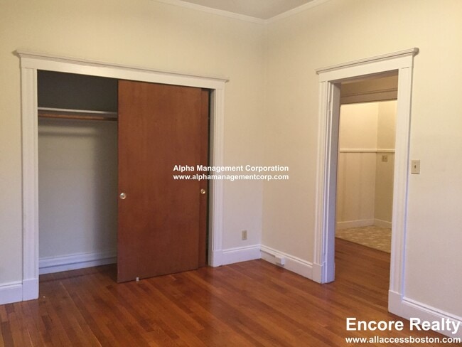 Photo - 17-19 Washington St. Unit 103 Unidad 103