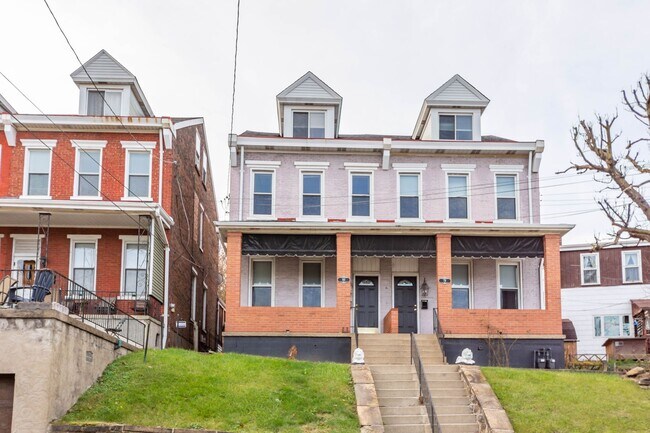 Photo - Amazing 3 bedroom home in Mt. Washington available June 1st!