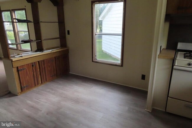 Photo - 14169 Buchanan Trail W