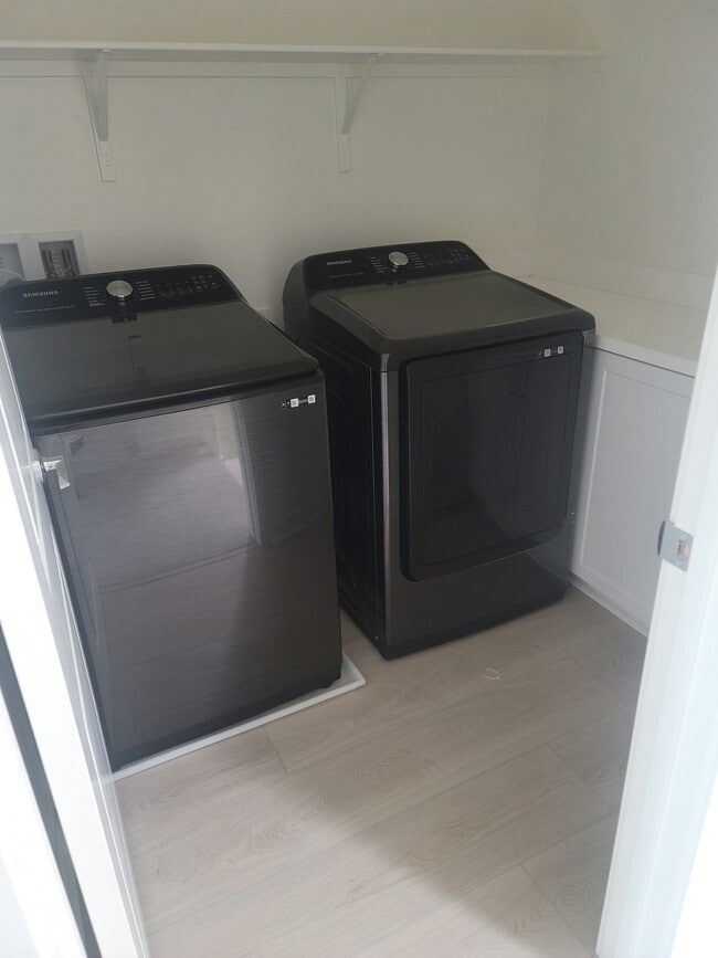 4061 E Luna Paseo Unidad B