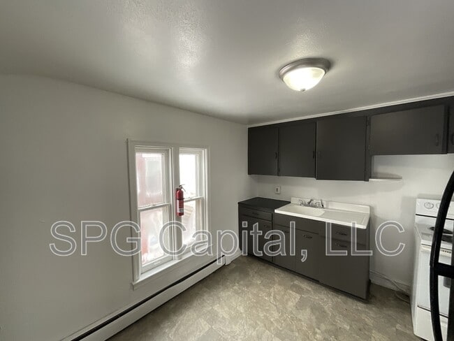 Photo - 500 W Market St