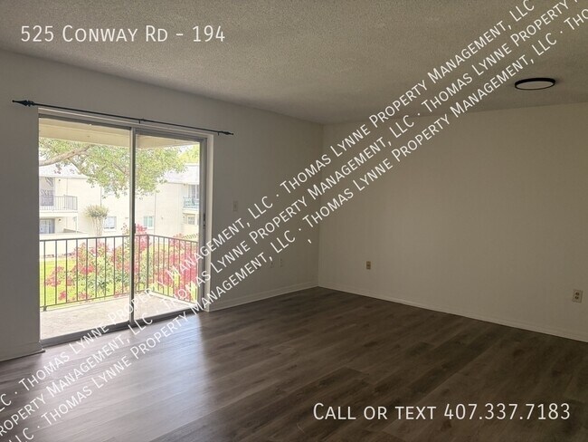 Photo - 525 Conway Rd