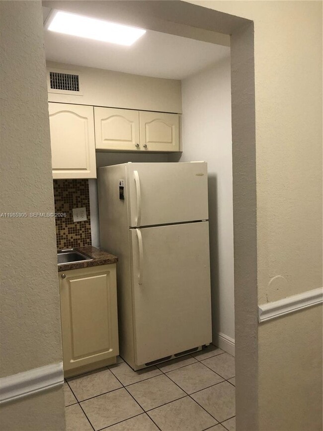 Photo - 9467 SW 76th St Unit Q3