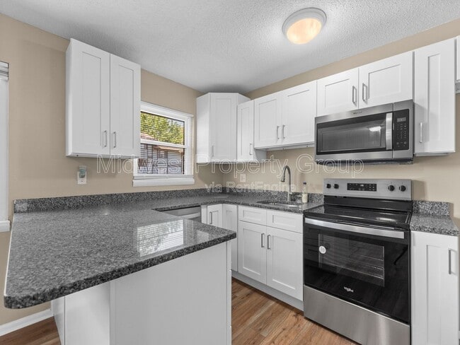 Building Photo - 78 Lemans Ct Unit 78