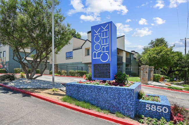 Building Photo - Rock Creek Rental