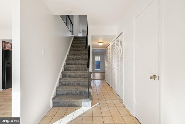 30 Carolina Ct