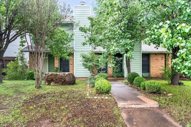 Building Photo - 3222 Tamarron Blvd Unit A Rental