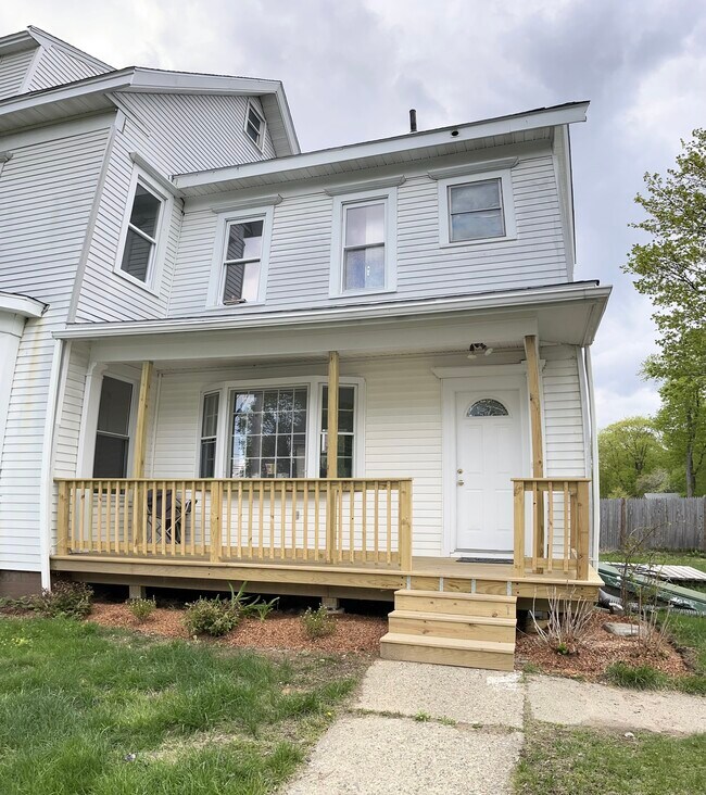 Photo - 150 Main St Unit 1