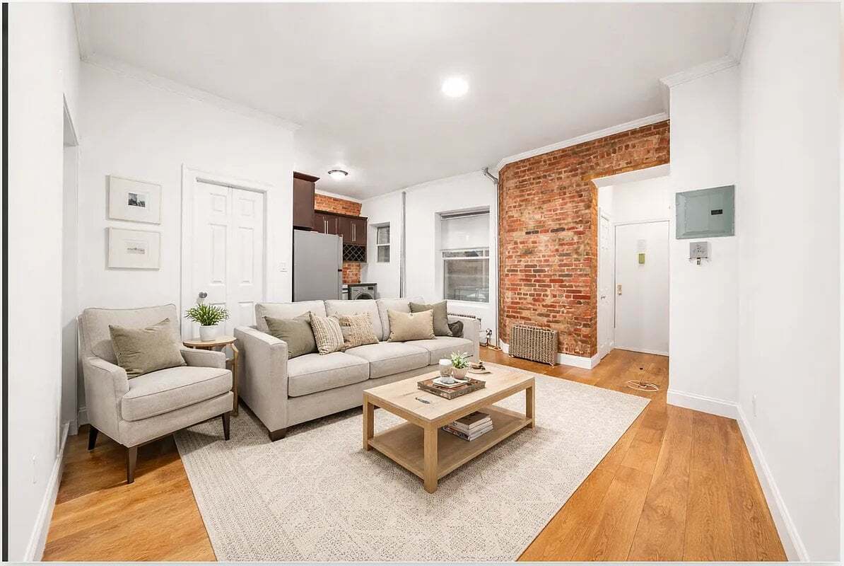 Photo - 107 Christopher St Unidad 18