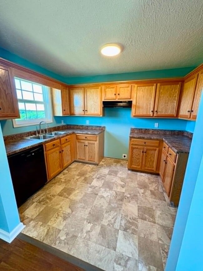 Photo - 299 Jack Hunt Rd