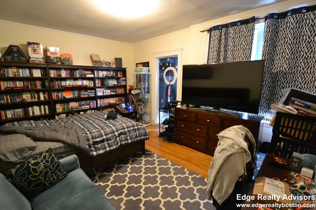 Photo - 28 Quint Ave Unidad 56