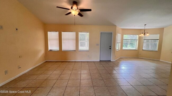 Photo - 2681 Madden Ave