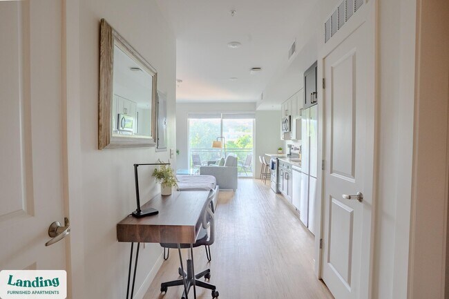 Photo - 210 E Green St Unit 814.1410574