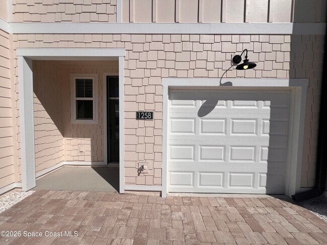 Photo - 1258 Bluewater Ln