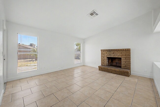 Photo - $500 Off Rent! No HOA North Phoenix 3BR Home with Large Yard & Garage