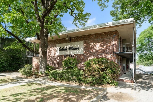 Photo - Celeste Manor - 1 Bedroom / 1 Bathroom, Updated Unit 1227-A