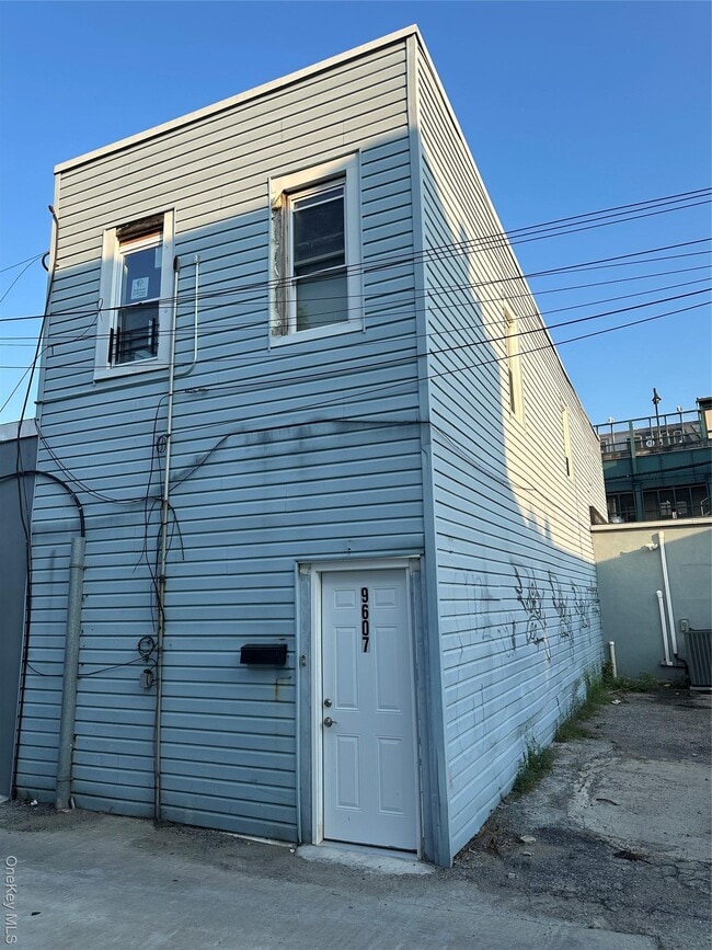 Building Photo - 96-07 Liberty Ave Unit 2 Rental