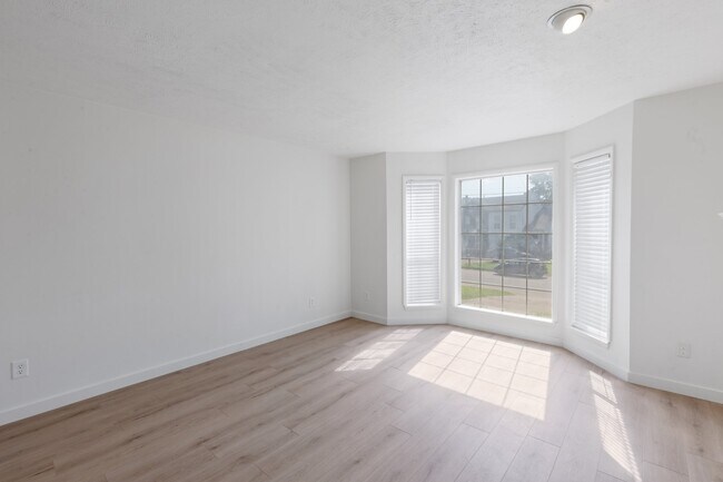 Photo - 5721 Brentwood Meadows Cir