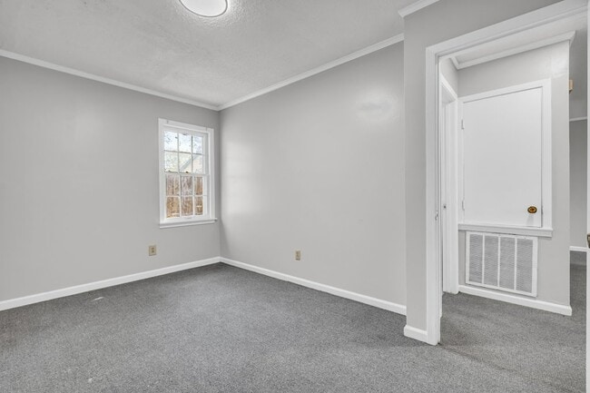 Photo - 417 E Jordan Ave Unidad 2