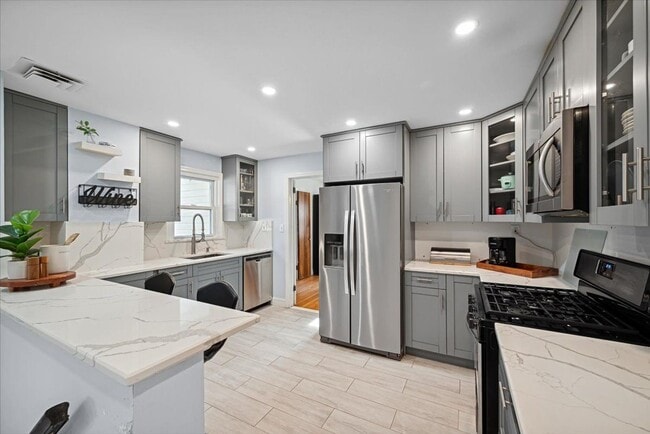 Photo - 16 Hickory Rd