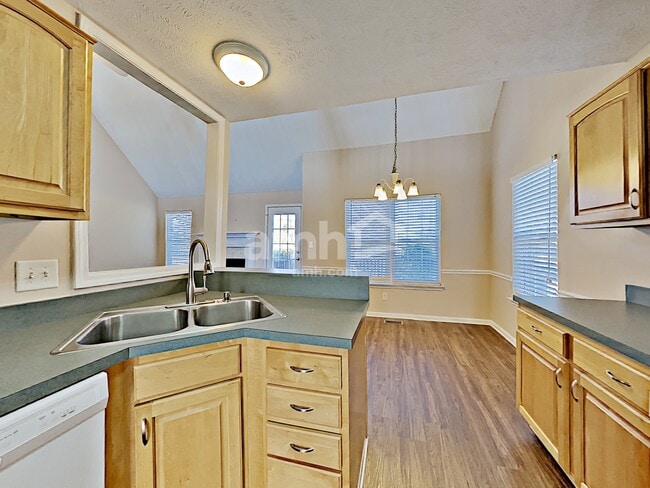 Photo - 1150 Rock Ledge Pass