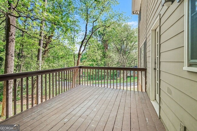 Photo - 1527 Ridgewood Dr SW