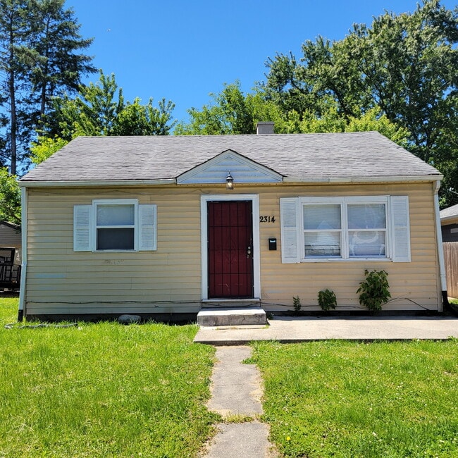 Building Photo - Near Northwest 3BR/2BA Home!