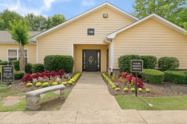 Oficina de arrendamiento - Parkview Apartments